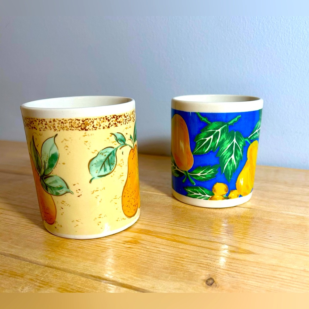 Pear Design Ceramic Mugs - Cream and Blue - Picture 4 of 7